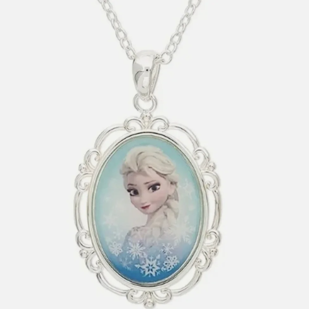 Disney Frozen Elsa Cameo Pendant